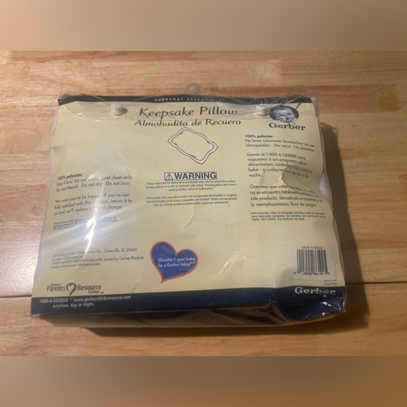 Vintage Gerber Birth Pillow NWT & never used. Brand new in package - Picture 2 of 4